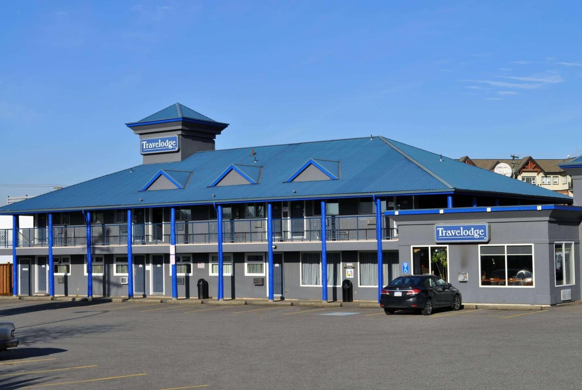 Travelodge By Wyndham Langley Exterior foto